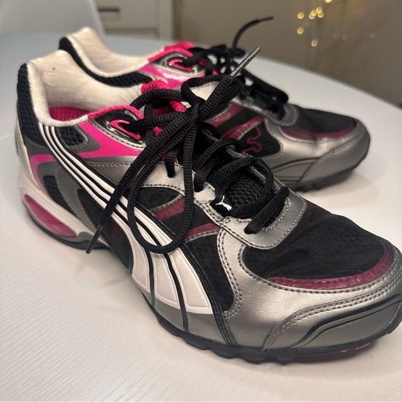 Puma Black and Pink Athletic Shoes - Picture 1 of 7